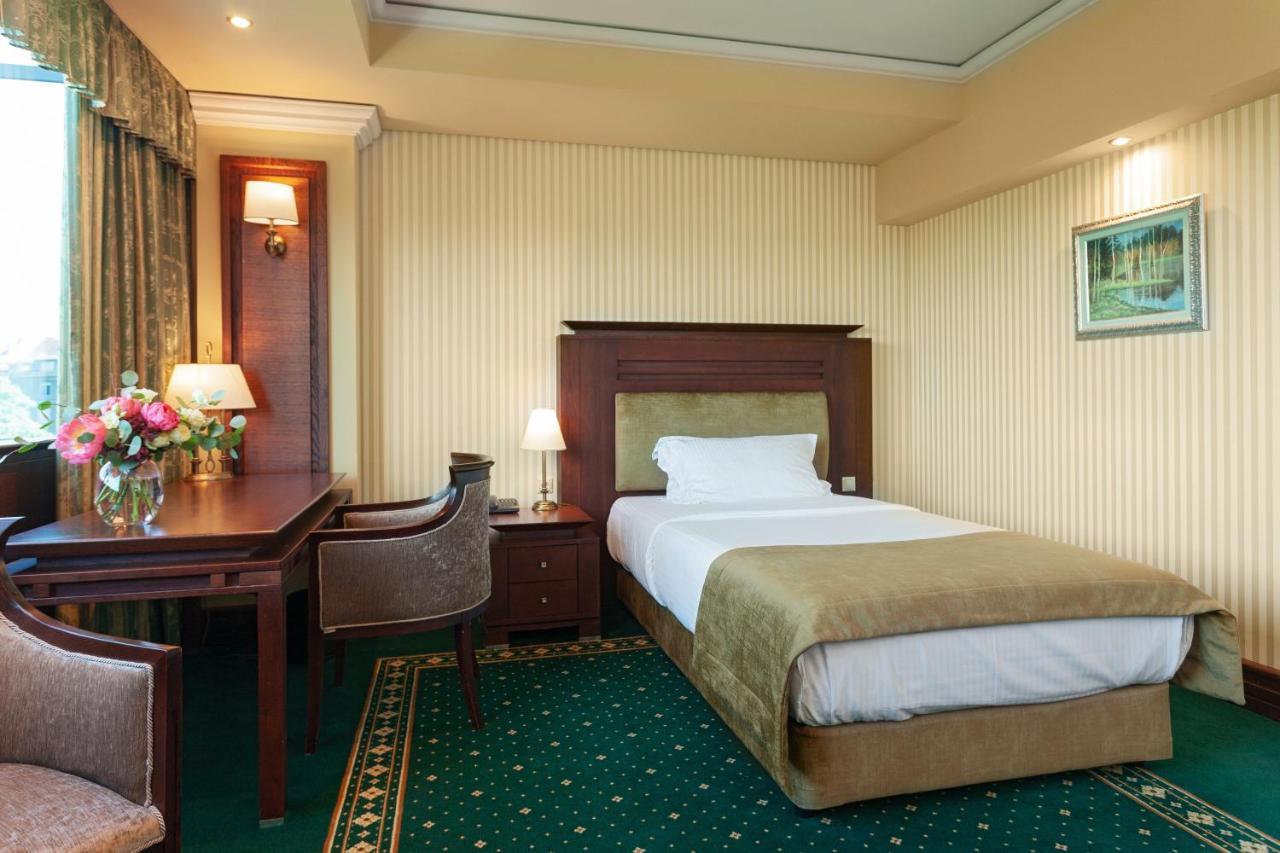Grand Hotel Sofia Exterior photo A single room